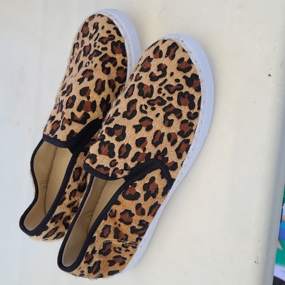 Anna "slick" slip-on leopard sneakers size 8.5